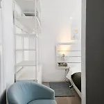 Radiant By The Aqueducts, Apartment Rome